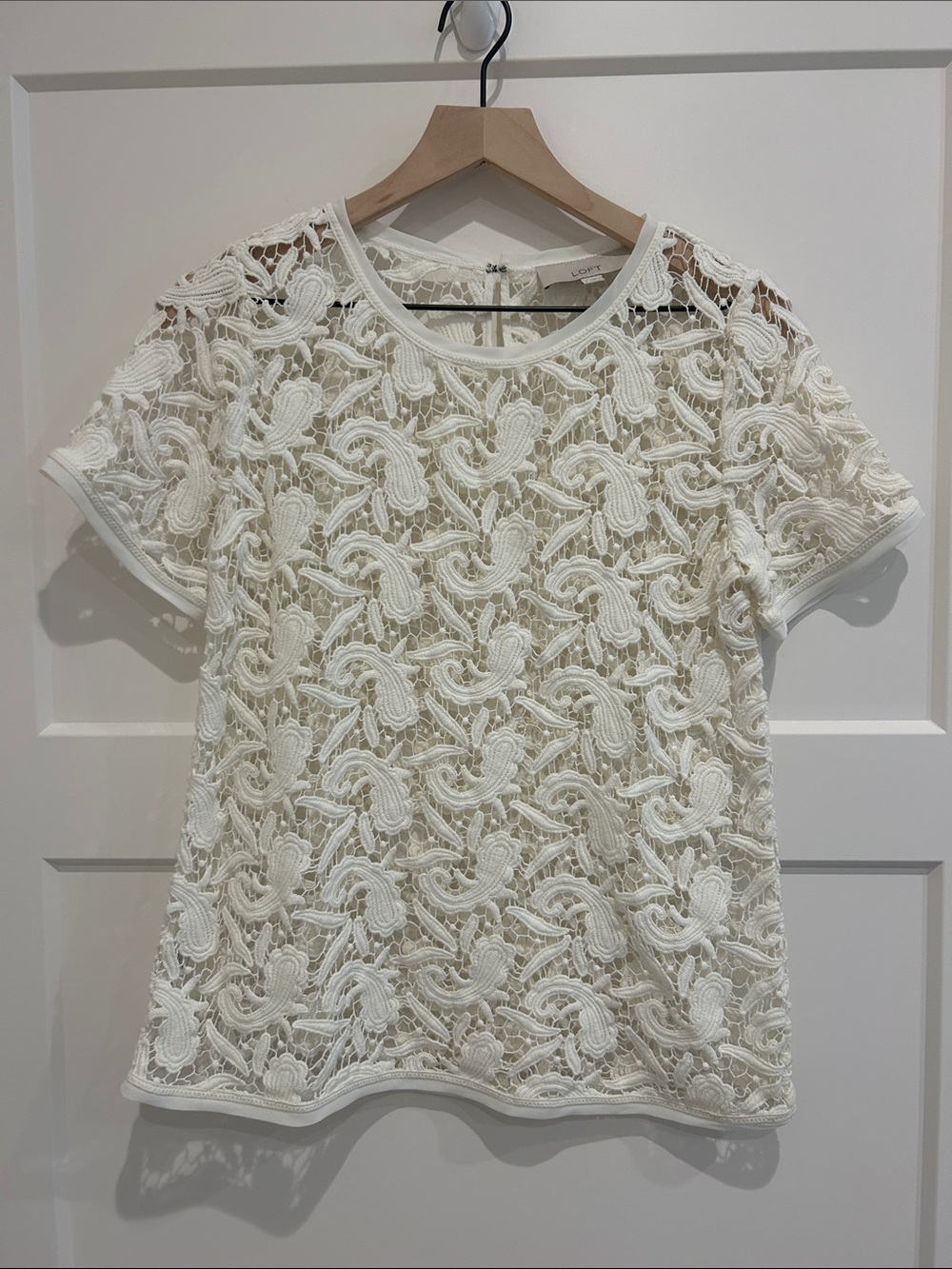 LOFT Ivory Floral Lace Crochet Short Sleeve Blouse Top Size S